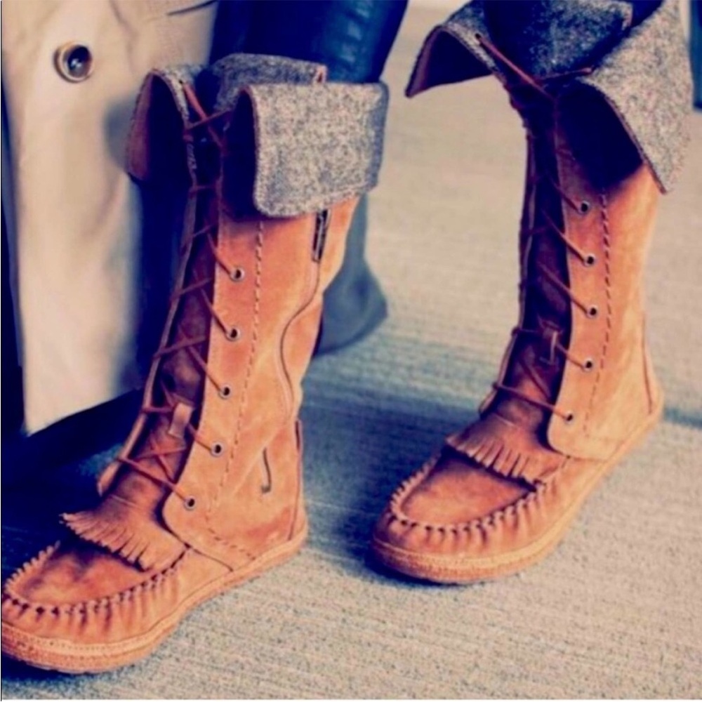 UGG Women's Tan Lace-Up Fringe Boots